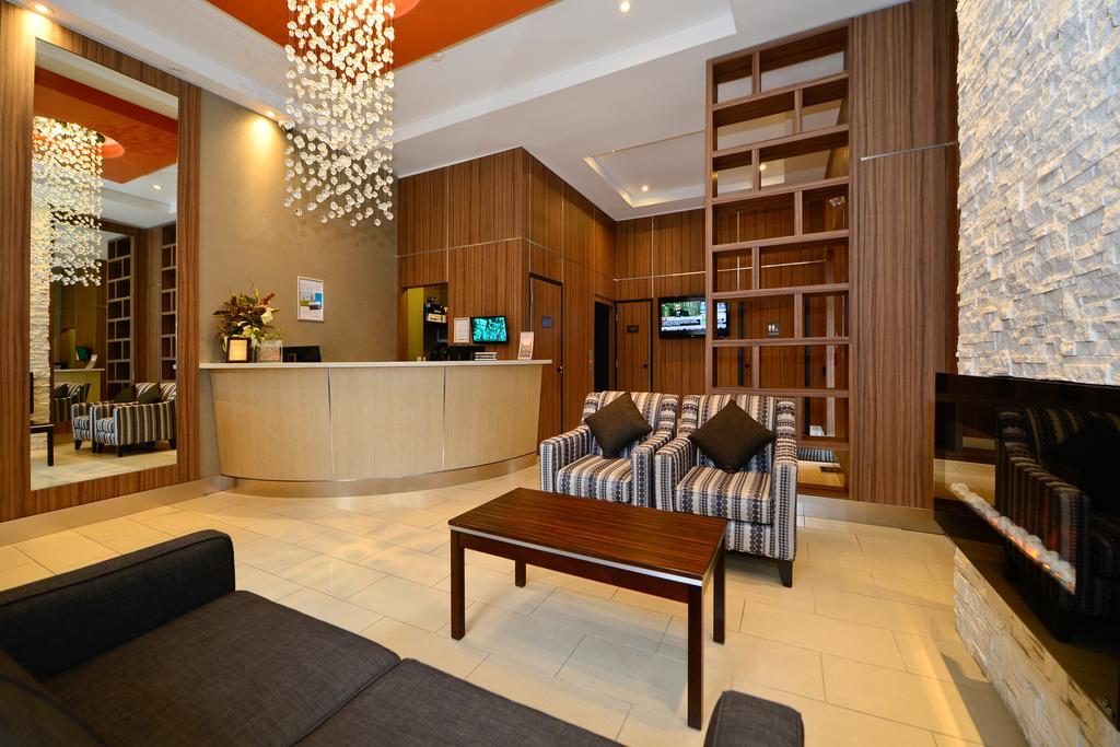 Comfort Inn Toronto City Centre المظهر الخارجي الصورة