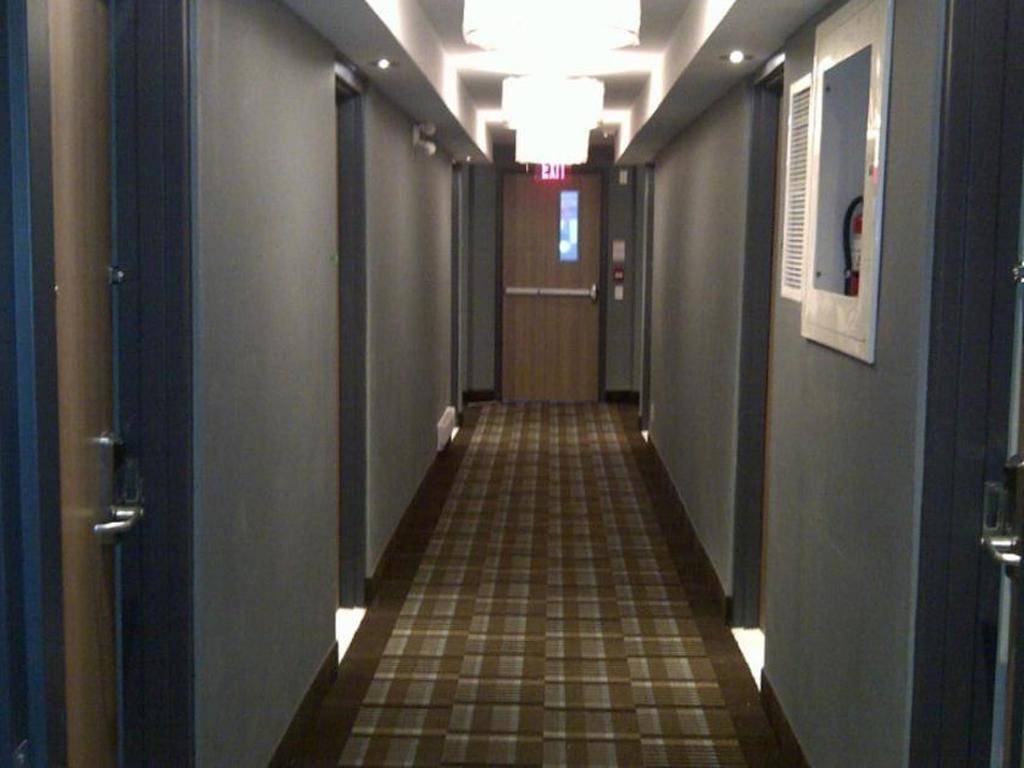 Comfort Inn Toronto City Centre المظهر الخارجي الصورة