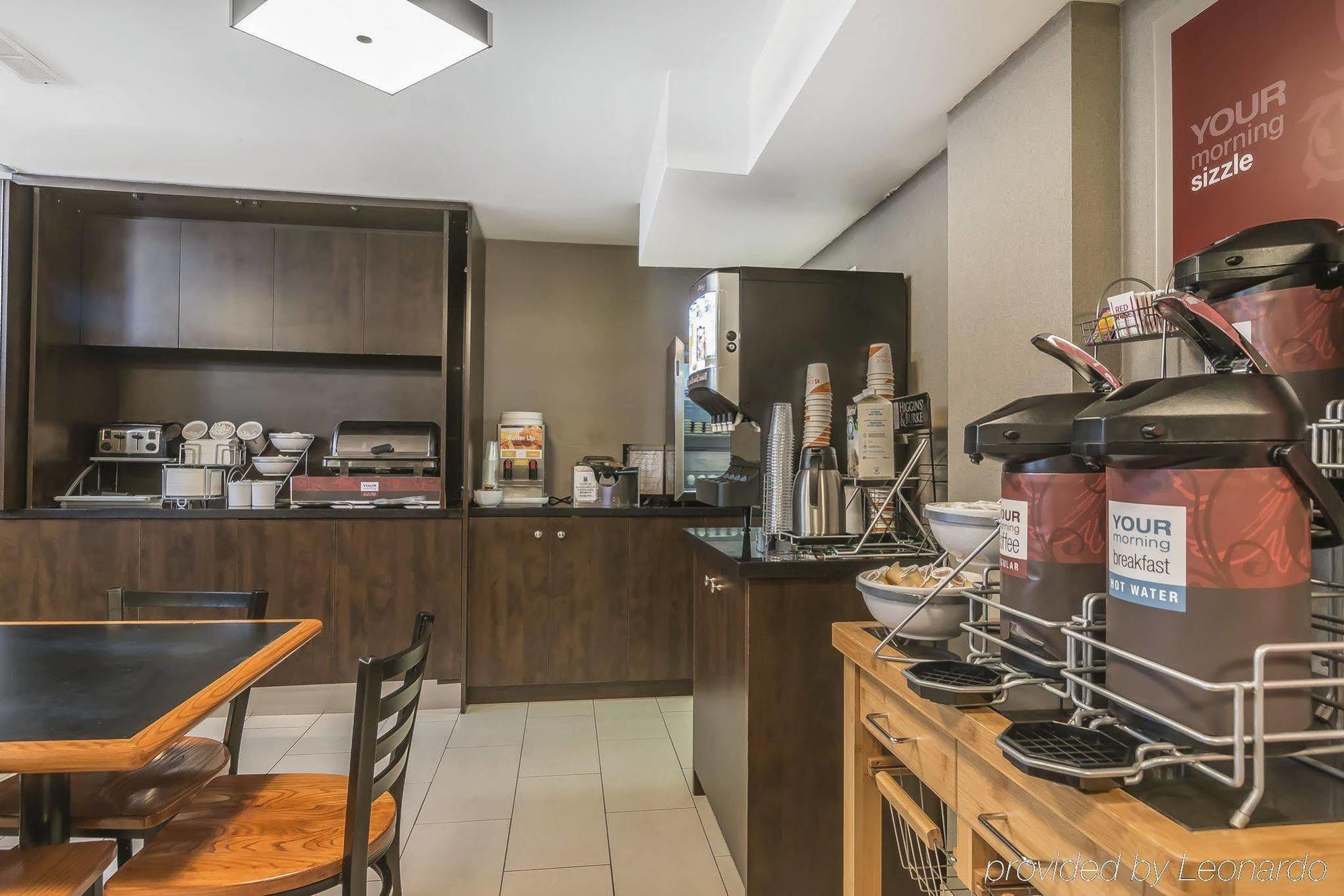 Comfort Inn Toronto City Centre المظهر الخارجي الصورة