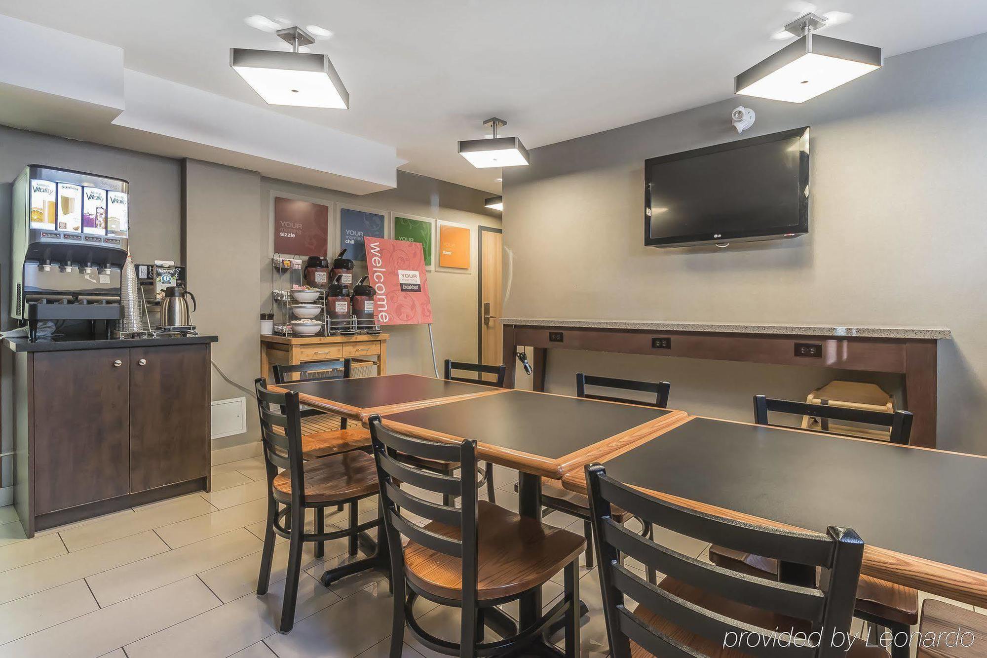 Comfort Inn Toronto City Centre المظهر الخارجي الصورة