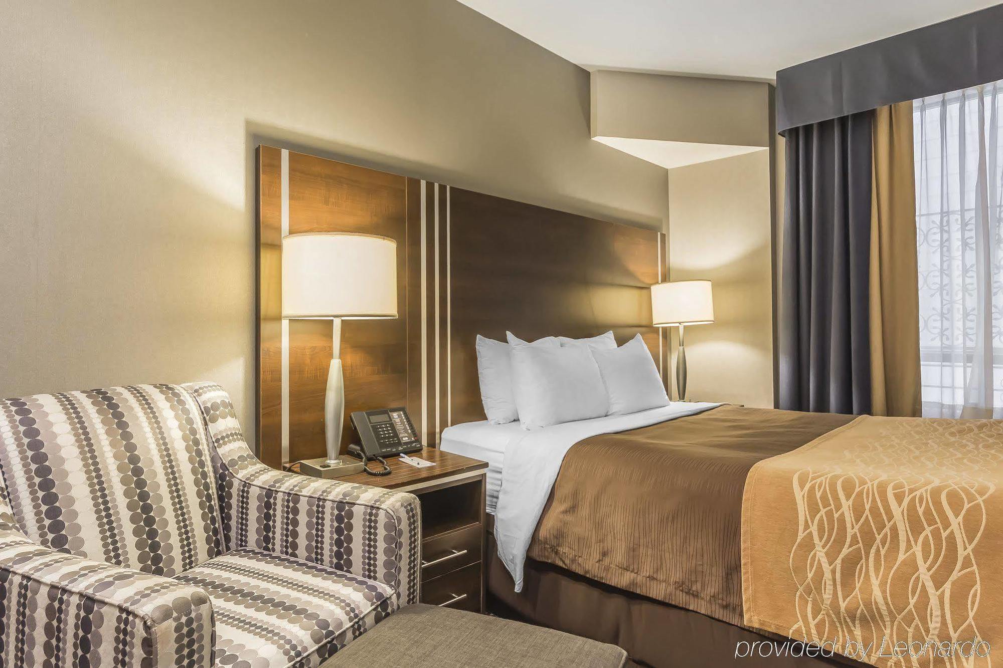 Comfort Inn Toronto City Centre المظهر الخارجي الصورة