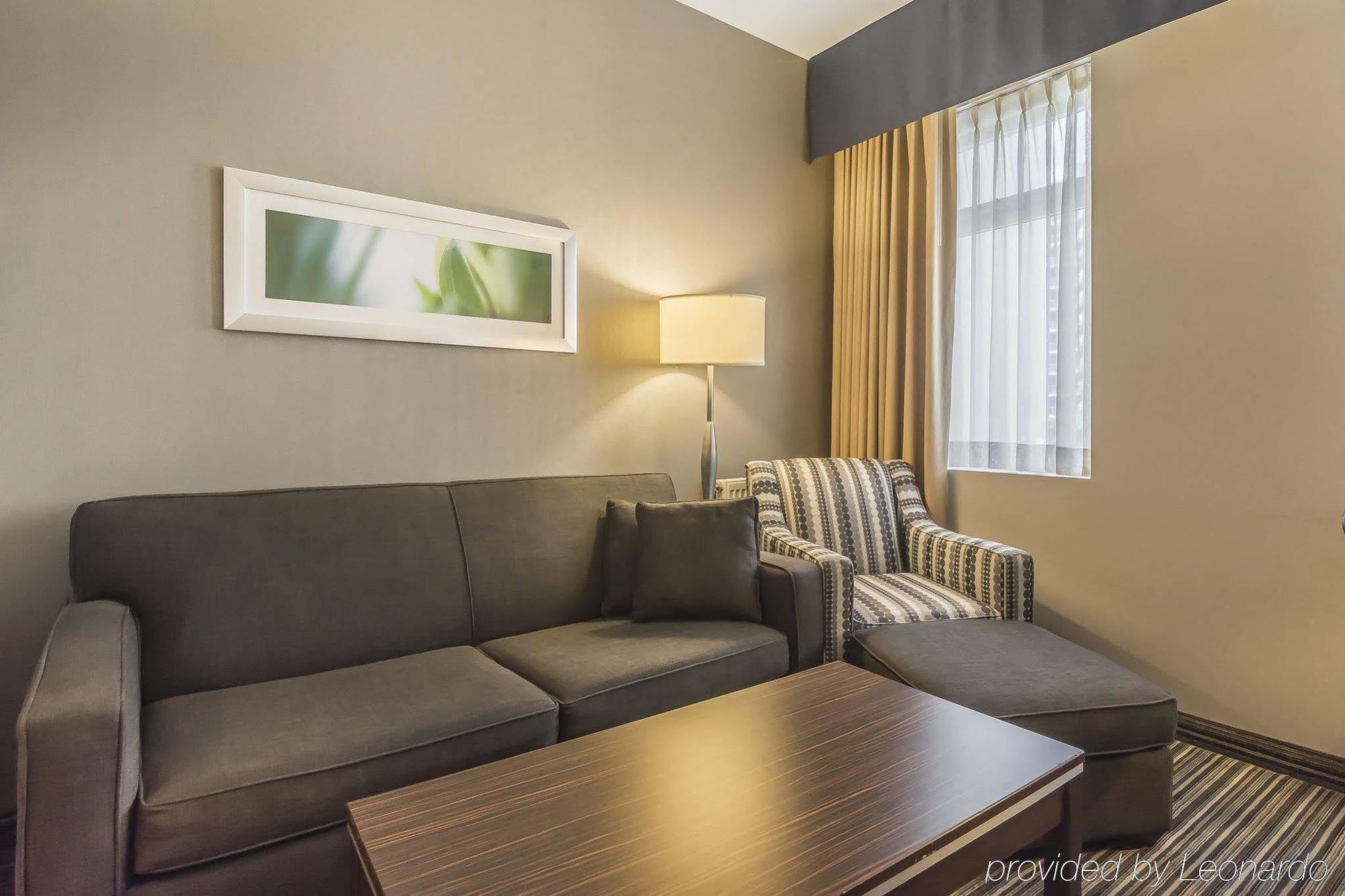 Comfort Inn Toronto City Centre المظهر الخارجي الصورة