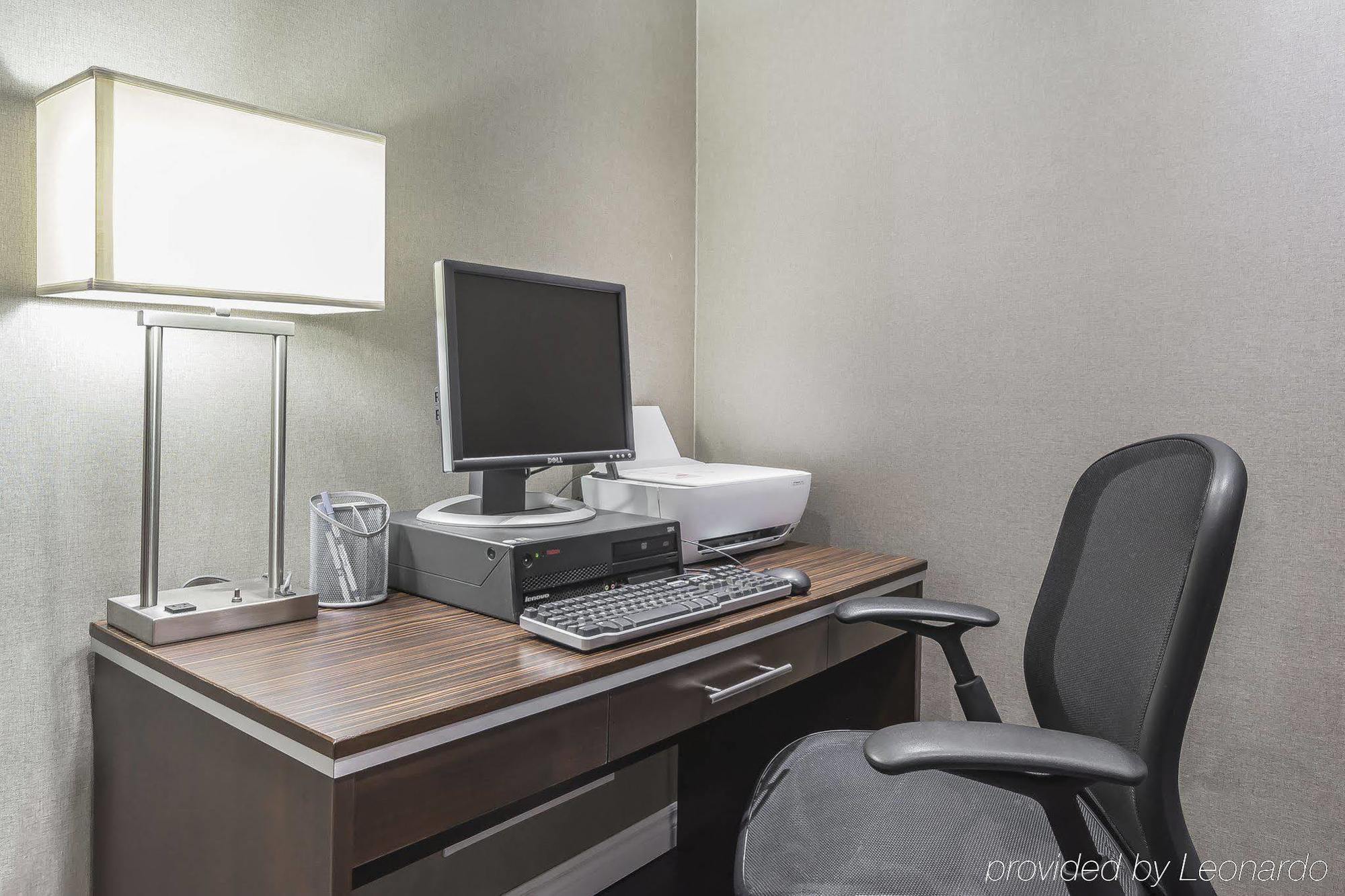 Comfort Inn Toronto City Centre المظهر الخارجي الصورة